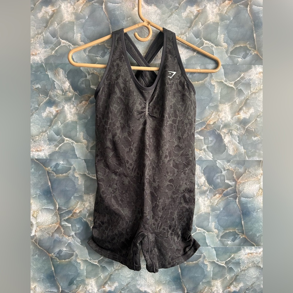 Gymshark Charcoal Textured Activewear/ size M